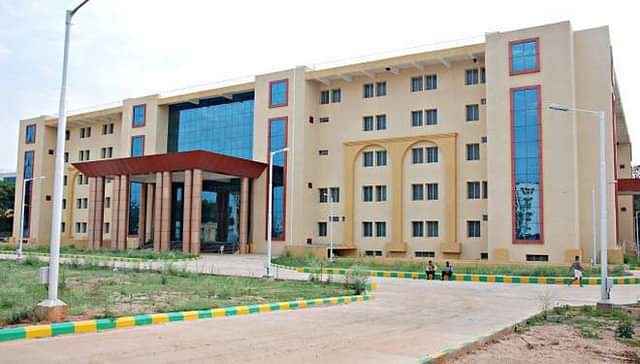Hassan_Institute_of_Medical_Sciences